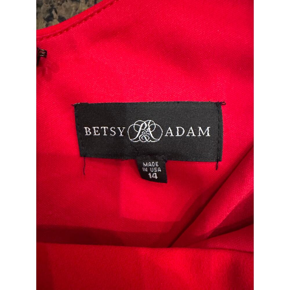 Betsy & Adam Red One-Shoulder Ruched Gown - Size 14 - Picture 5 of 7